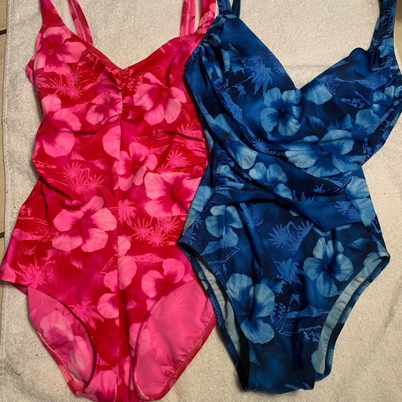 LADY GOTTEX swimsuit sssss - Picture 1 of 3